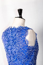 Elégante robe fourreau en dentelle de calais stretch BLEU MAJORELLE T40