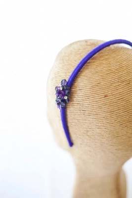 Serre tête bijoux perlé violet