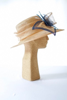 Chapeau capeline bicolore nude et indigo